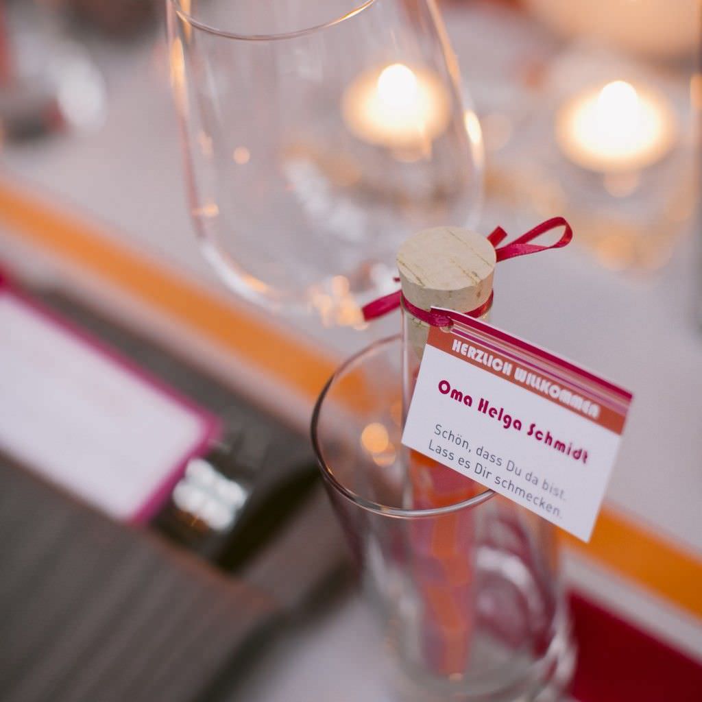 Originelles Gastgeschenk bei der Hochzeit in der Set Jet Halle in Düsseldorf.