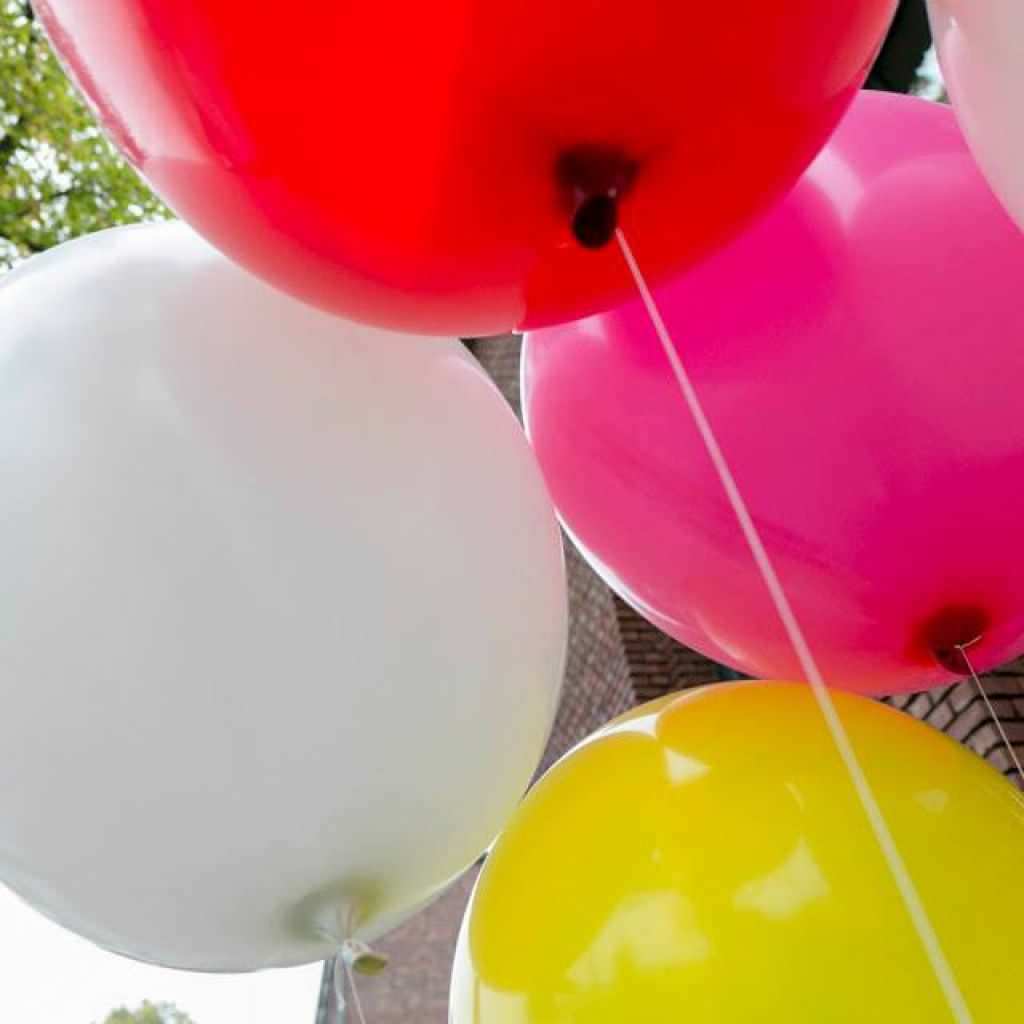 Bunte Luftballons beim 1. Deutschen Hochzeitskongress 2014.