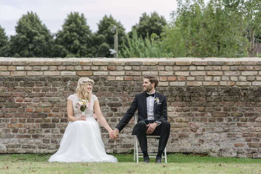 Hochzeit Kastanienhof Köln: Paarshooting im Freien