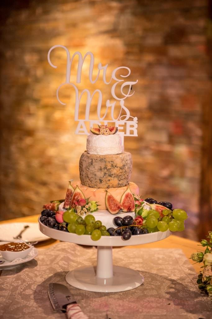 Hochzeit in den Bergen: Hochzeitstorten-Alternative aus Käse