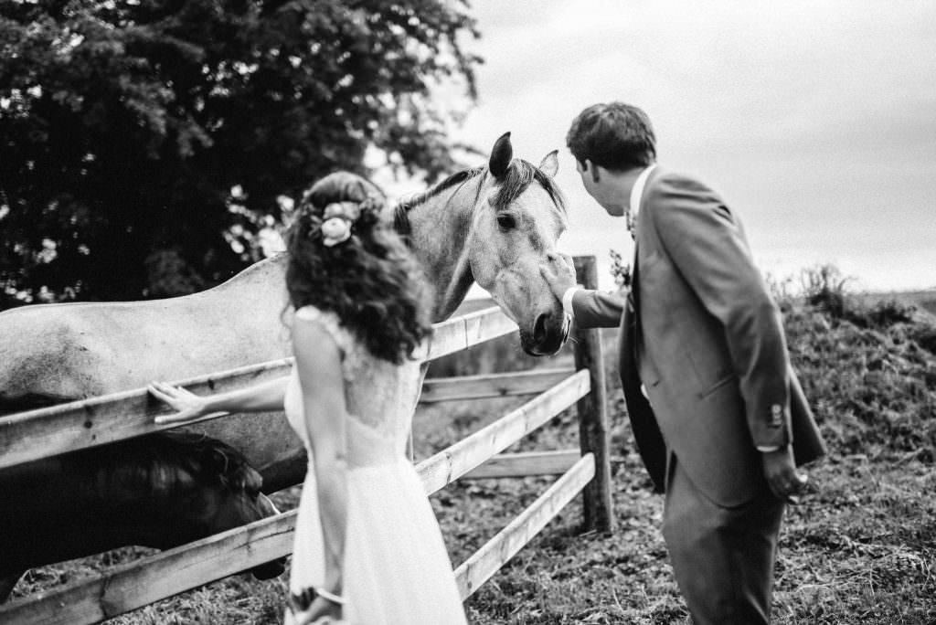 Hochzeit Gut Hohenholz: Paarshooting mit Pferden