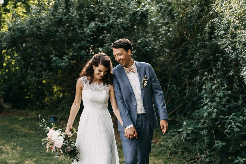 Heiraten auf Gut Hohenholz mit Paarfotos in der Natur