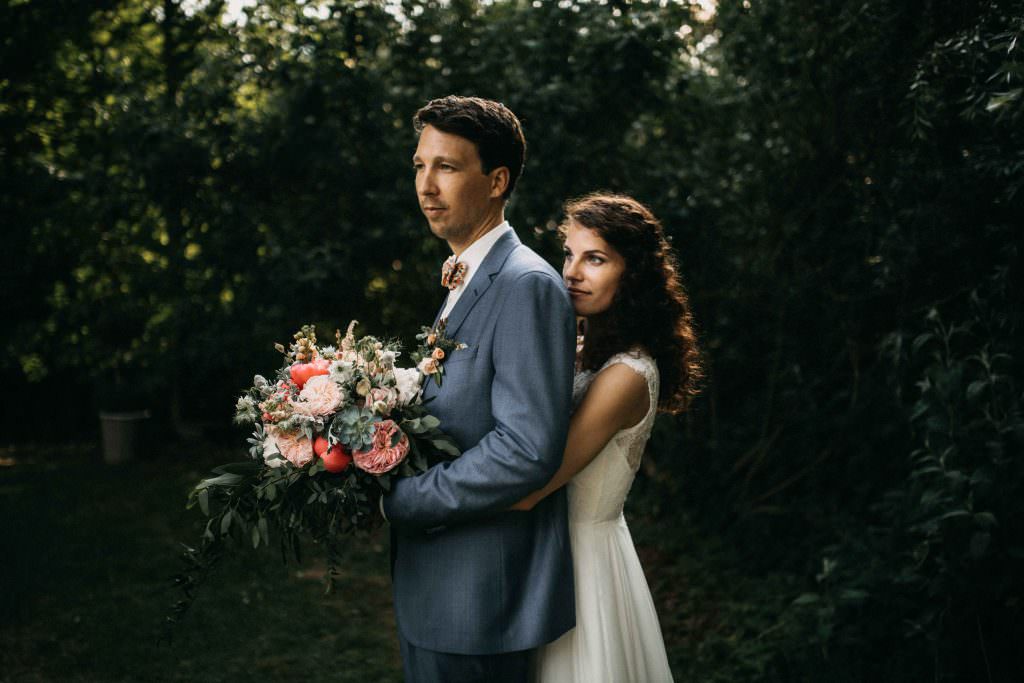 Hochzeit auf Gut Hohenholz mit Paarshooting im Grünen