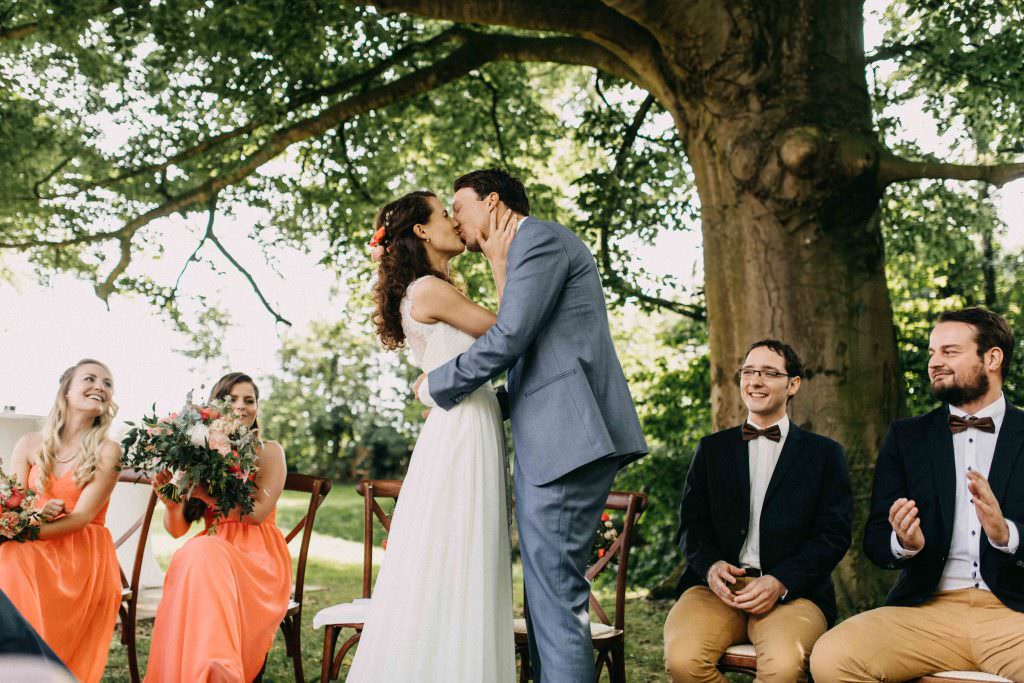 Hochzeit Gut Hohenholz: Freie Trauung unterm Baum