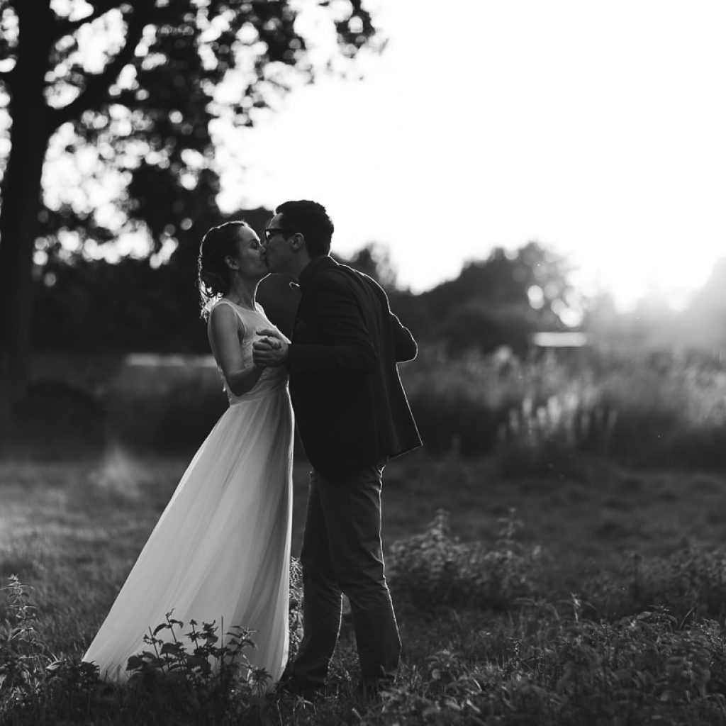 Hochzeit Kirschhof Viersen: Paarshooting in der Natur