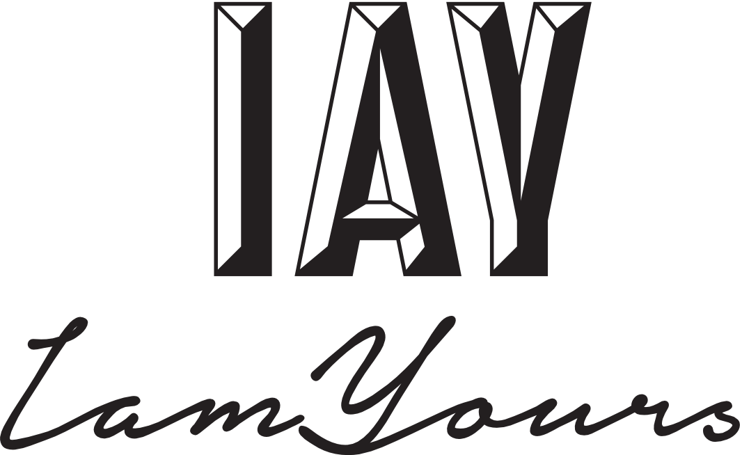 Logo IAY I am Yours Brautmode