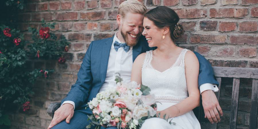 Hochzeitsfoto vom Brautpaar einer Hochzeit auf Gut Hohenholz