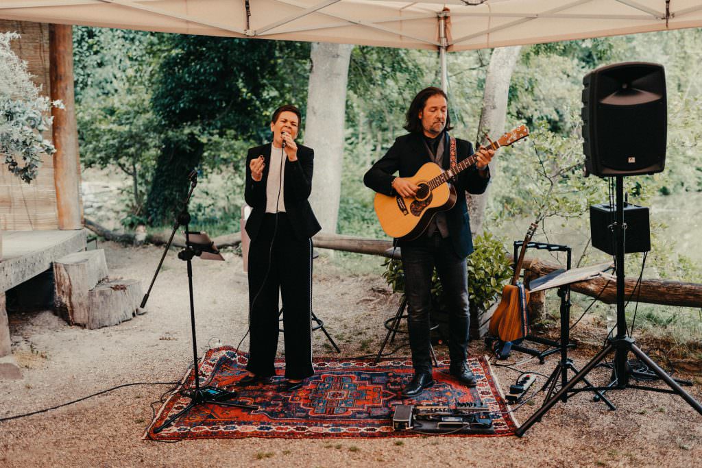 Live Musik während einer Freien Trauung in der Auermühle