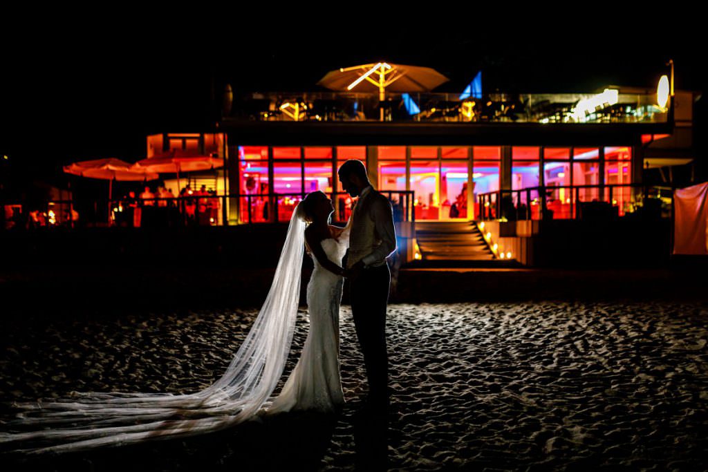 Heiraten im Seepavillon Köln mit eigenem Strand